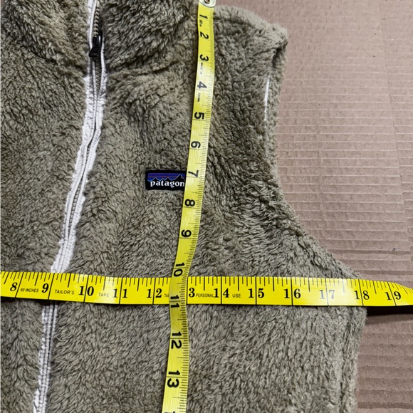 Patagonia womens medium Los Gatos Fleece Shroom Taupe Vest tan pockets gorpcore - Picture 11 of 12